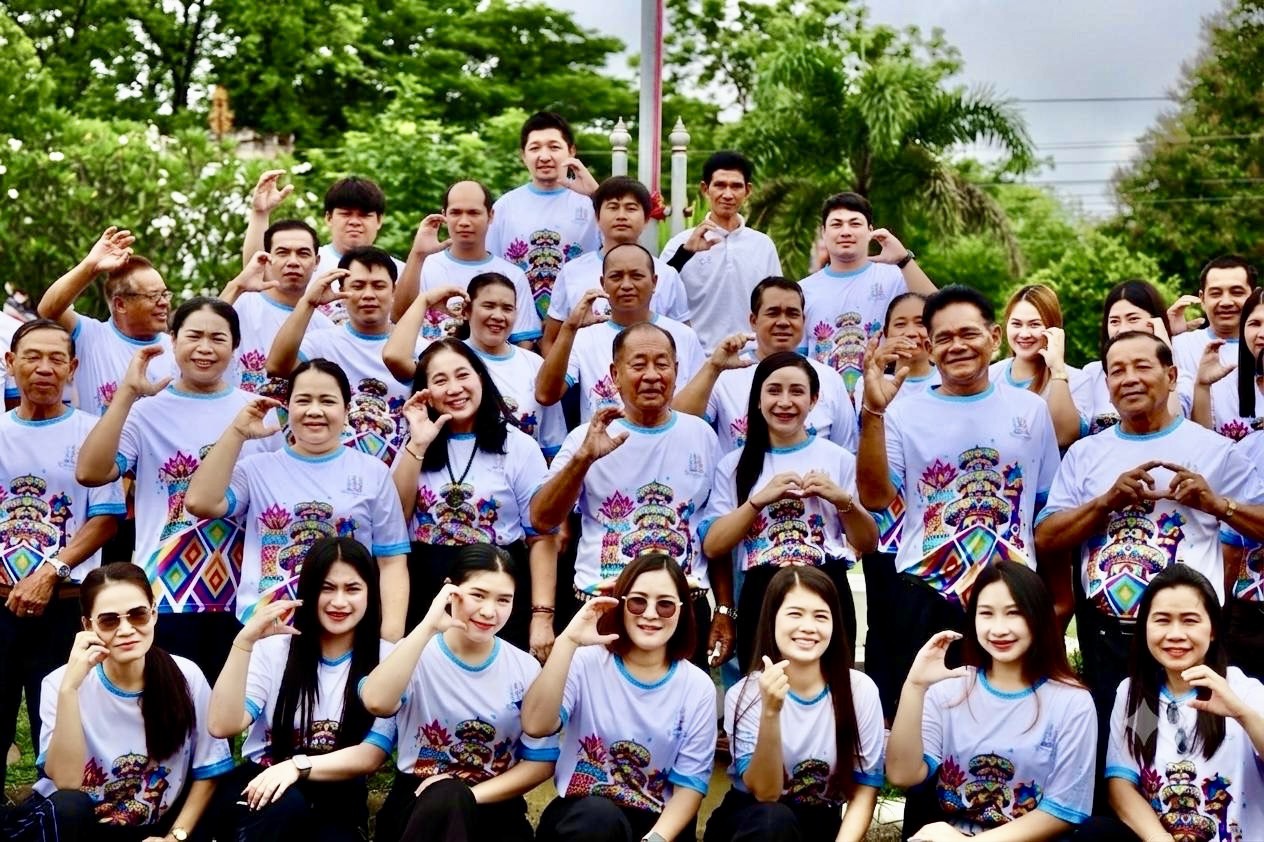 อบต.กุดชุมแสง : ร่วมใจทำบุญ สืบสานประเพณีอันดีงาม